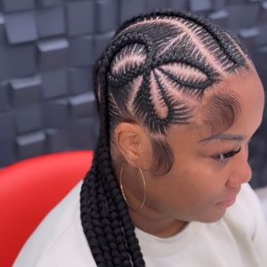 Meet your Posher, Tee